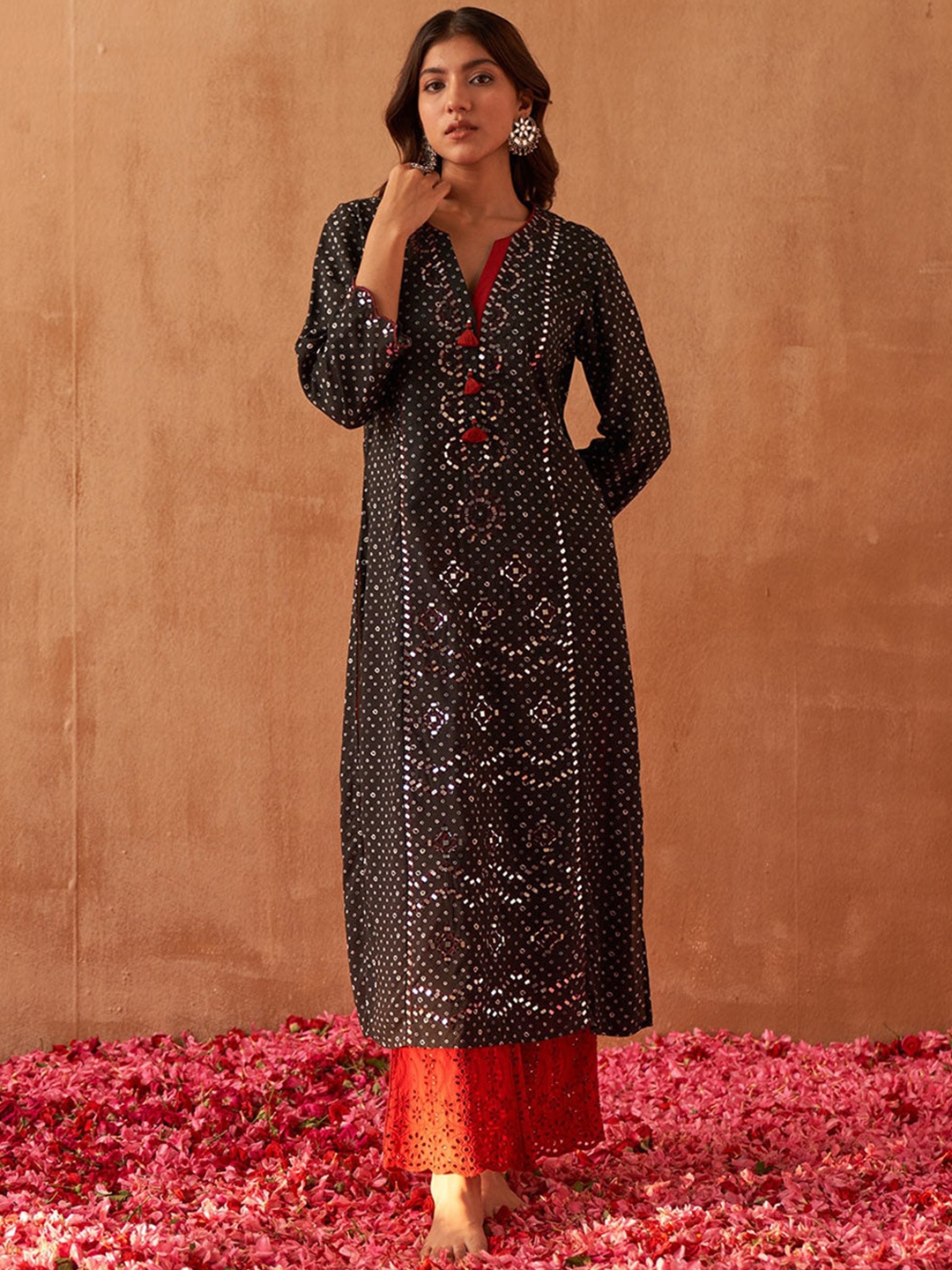 

Lakshita Bandhani Printed Kurta, Black