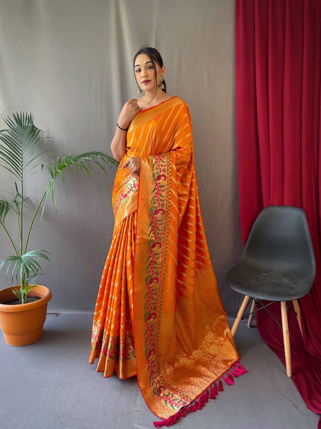 

AVANTIKA FASHION Striped Woven Design Zari Pure Silk Kanjeevaram Saree, Yellow