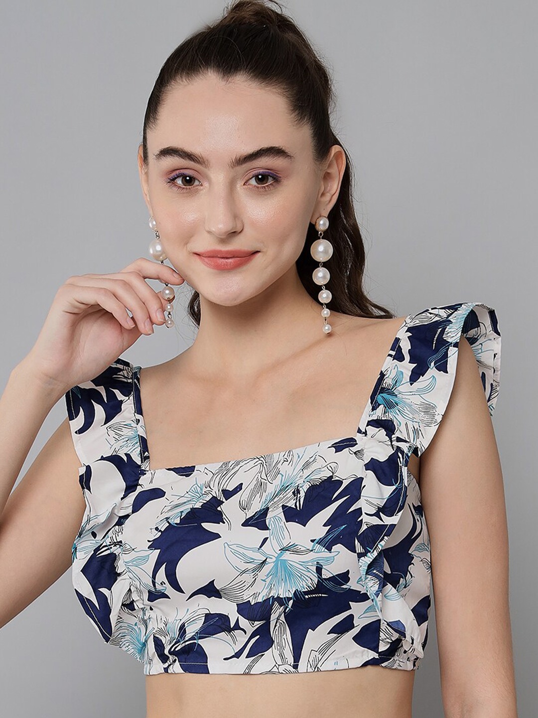 

emeros White Floral Printed Styled Back Crop Top