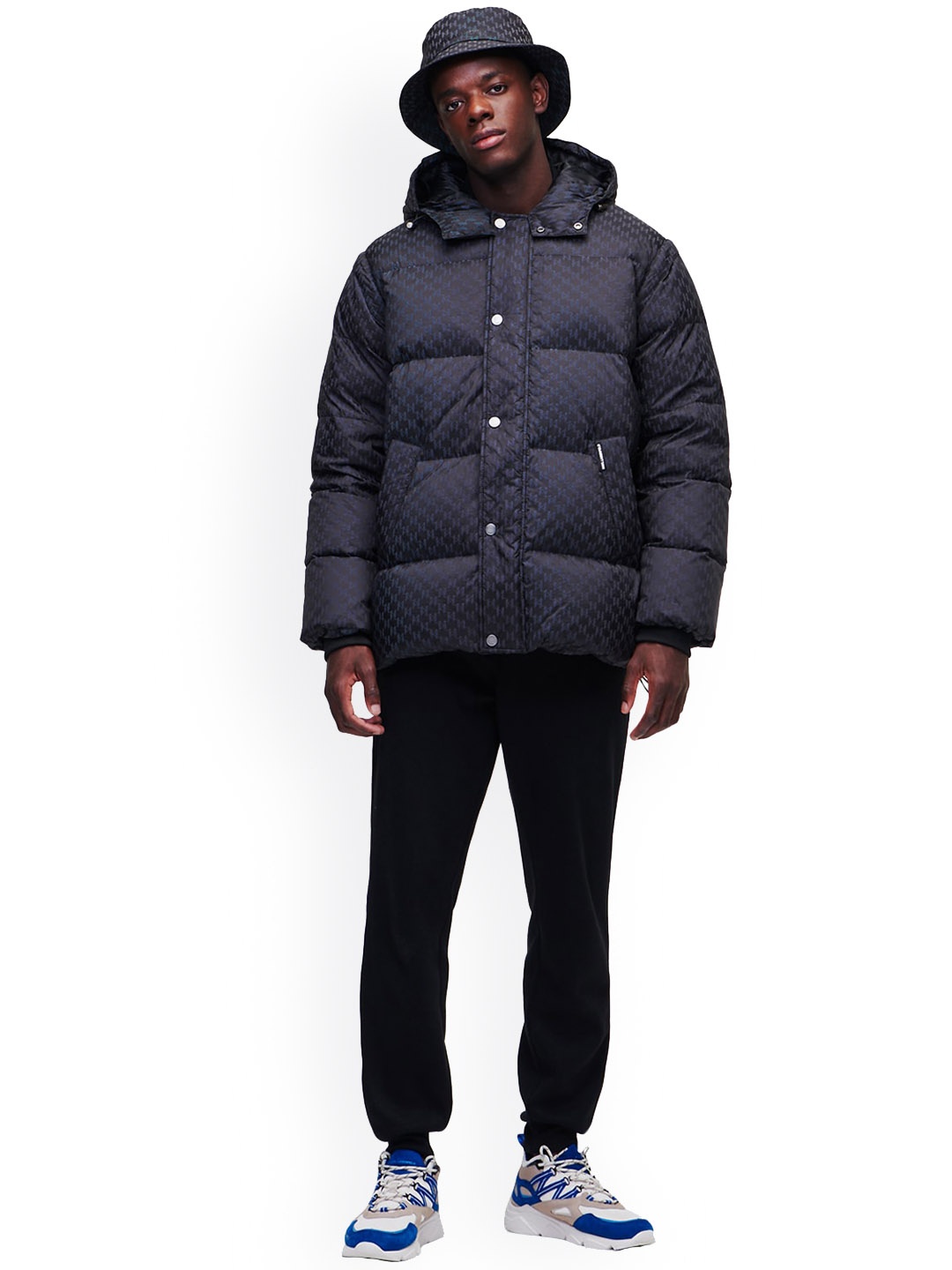 

Karl Lagerfeld Men Geometric Printed Hooded Reflective Puffer Jacket, Black