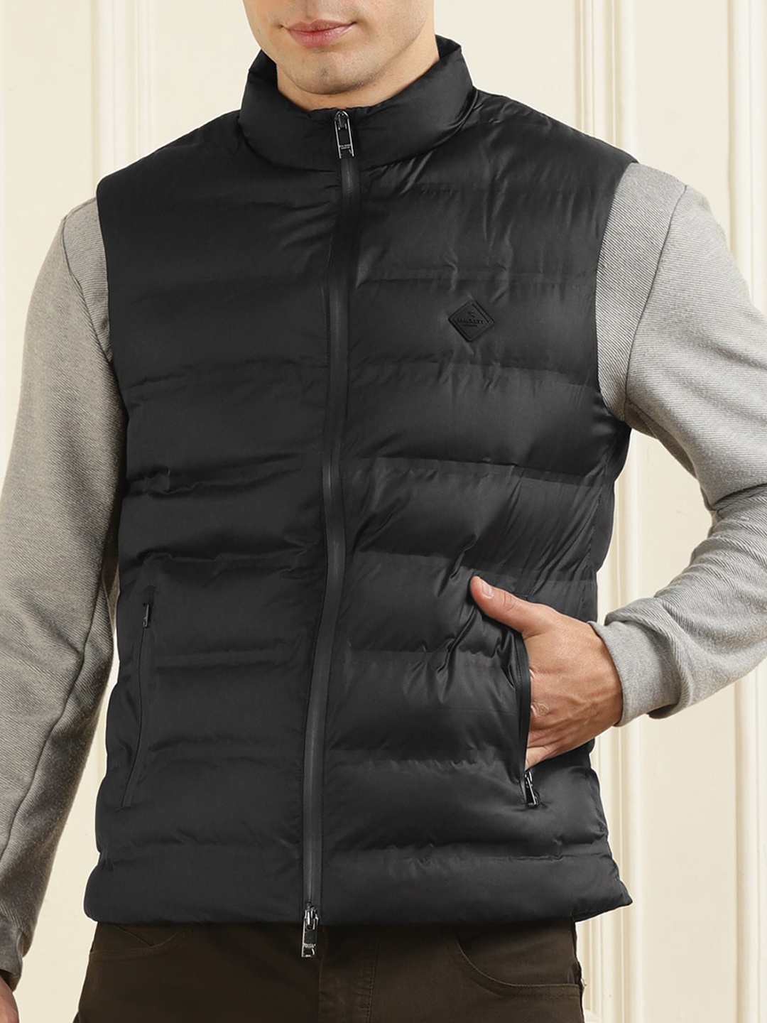 

HACKETT LONDON Men Solid Sleeveless Puffer Jacket, Black