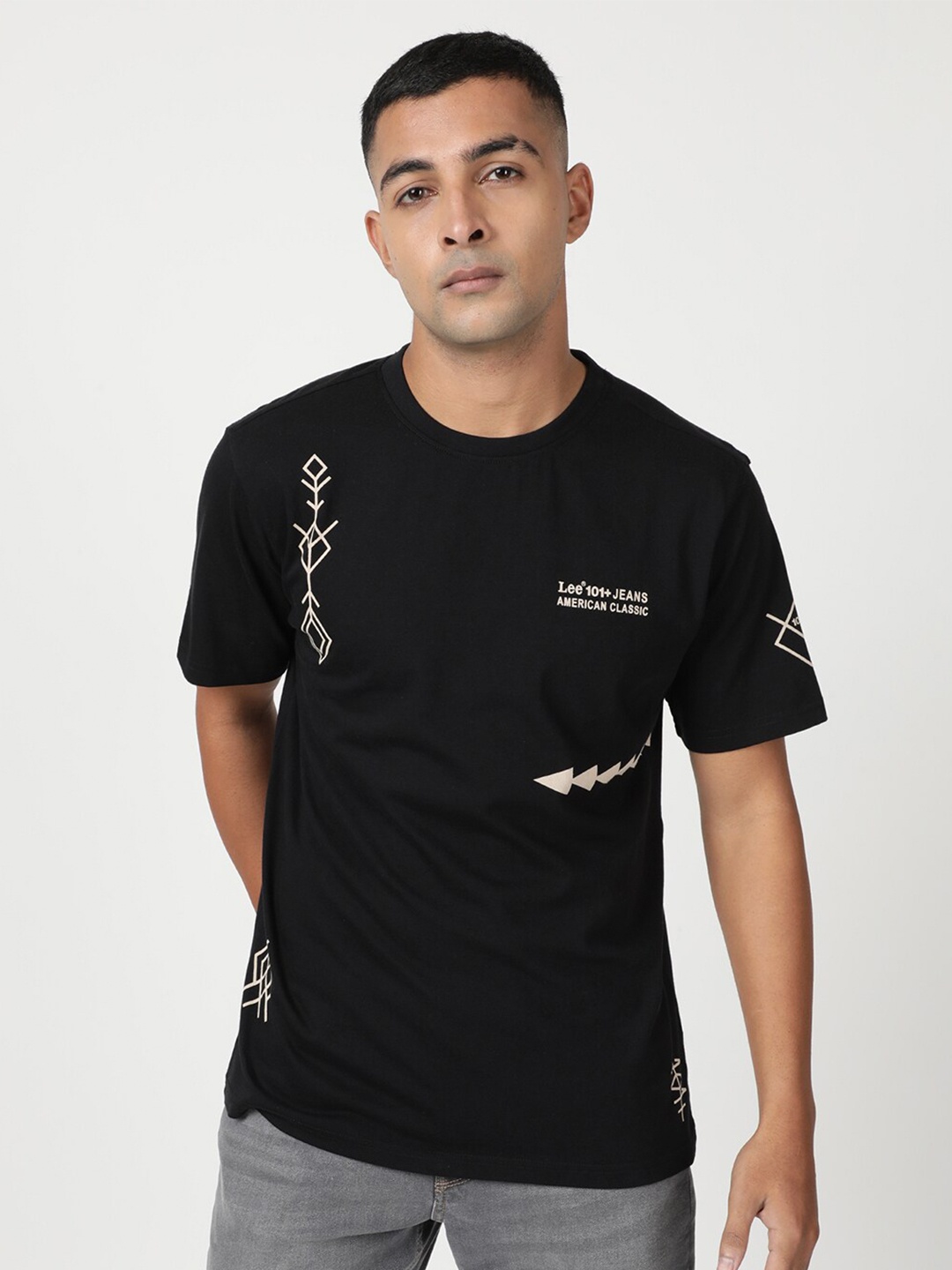 

Lee Men Geometric Printed Cotton T-shirt, Black
