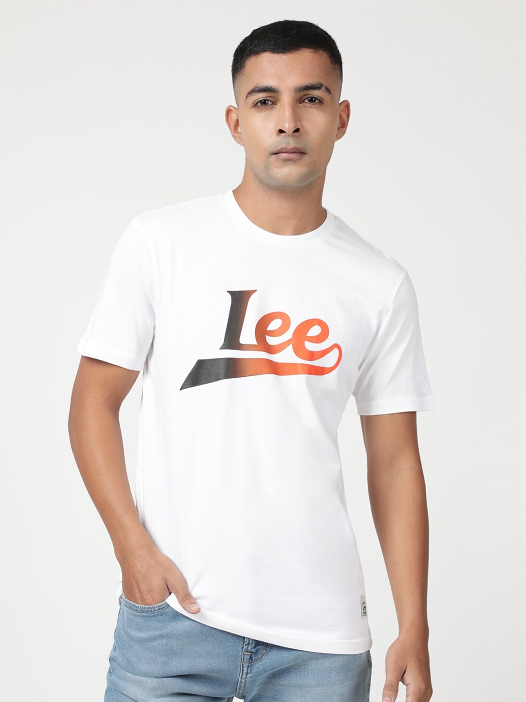 

Lee Men Typography Printed Round Neck Short Sleeve Cotton T-shirt, White