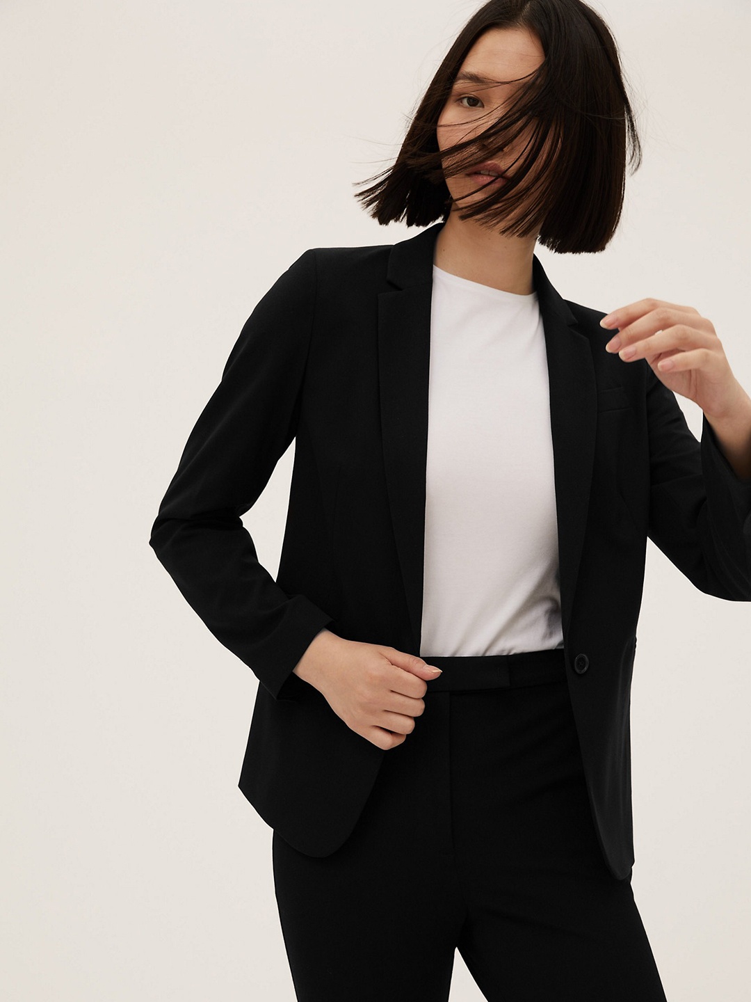 

Marks & Spencer Women Single-Breasted Blazer, Black