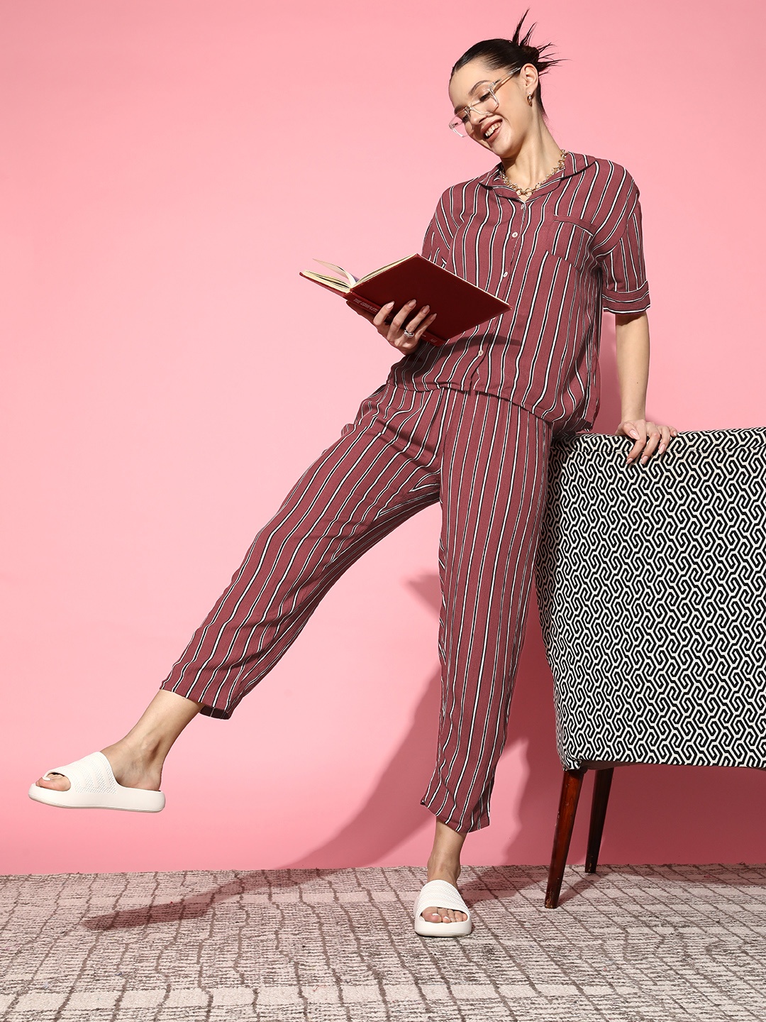 

SANSKRUTIHOMES Striped Night suit, Maroon