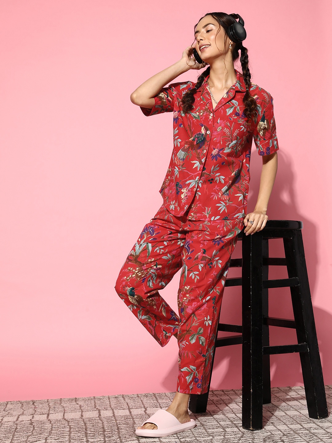 

SANSKRUTIHOMES Women Red & Multicoloured Printed Pure Cotton Night Suit