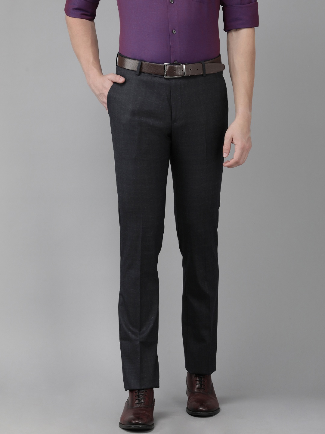 Arrow Men Checked Tailored Fit Mid-Rise Formal Trousers, Blue