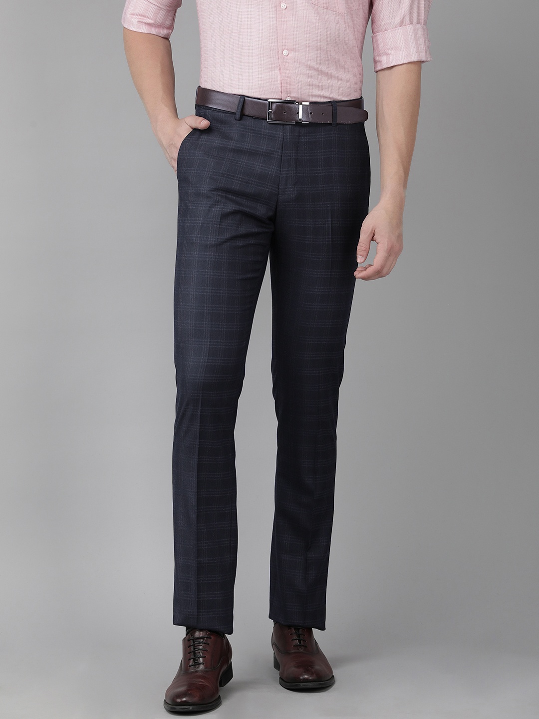 

Arrow Men Checked Tailored Fit Mid-Rise Formal Trousers, Navy blue