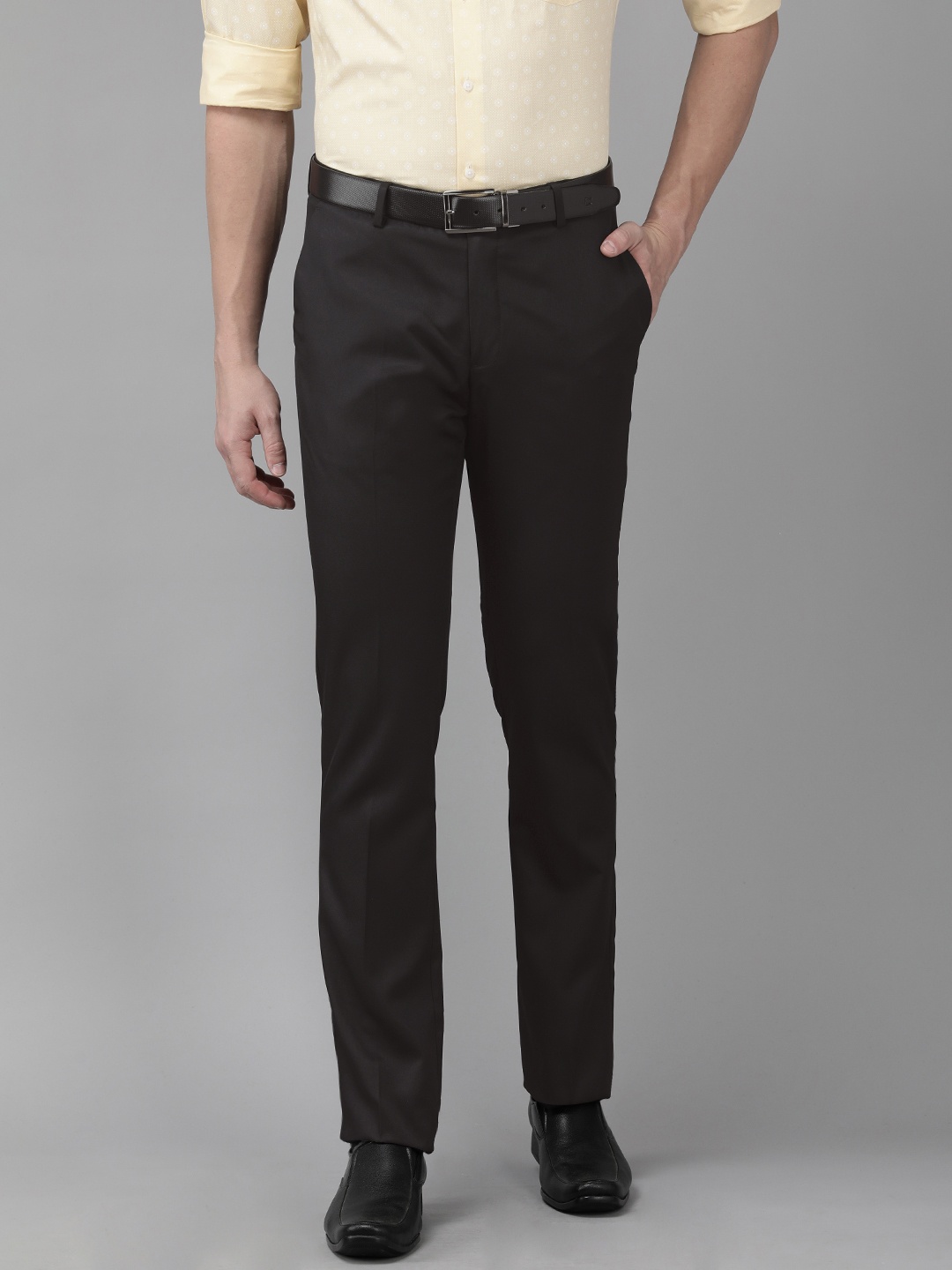 

Arrow Men Solid Tailored Fit Formal Trousers, Black