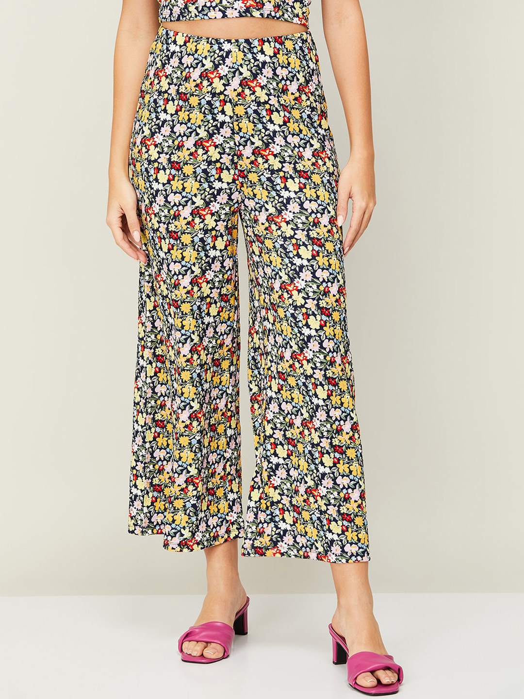 

Ginger by Lifestyle Women Black Printed Easy Wash Trousers
