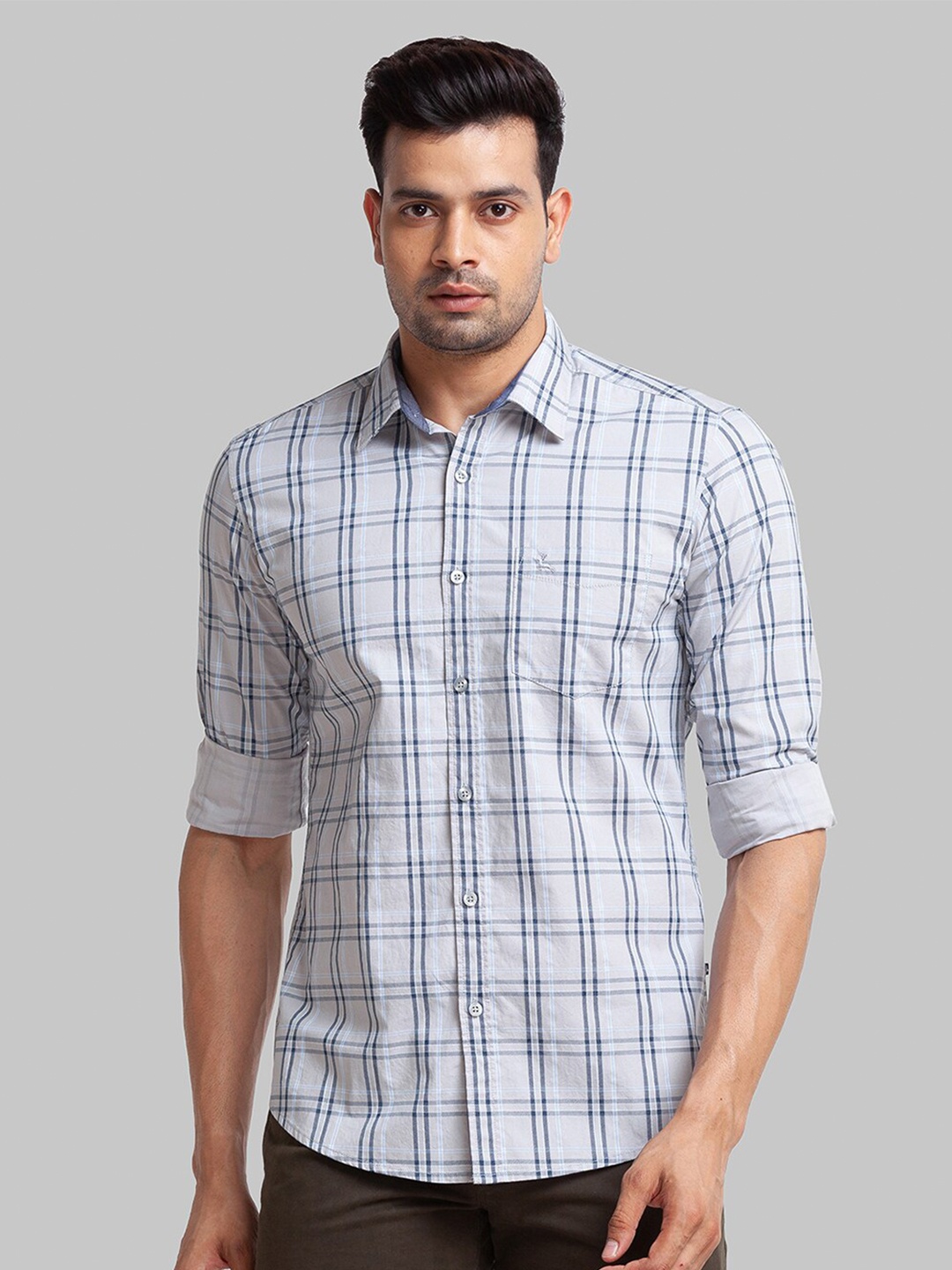 

Parx Men Checked Spread Collar Cotton Slim Fit Casual Shirt, Grey