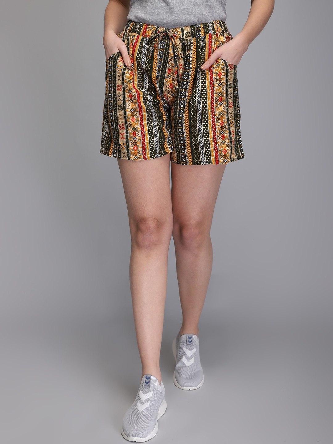 

Aditi Wasan Women Geometric Printed Shorts, Black