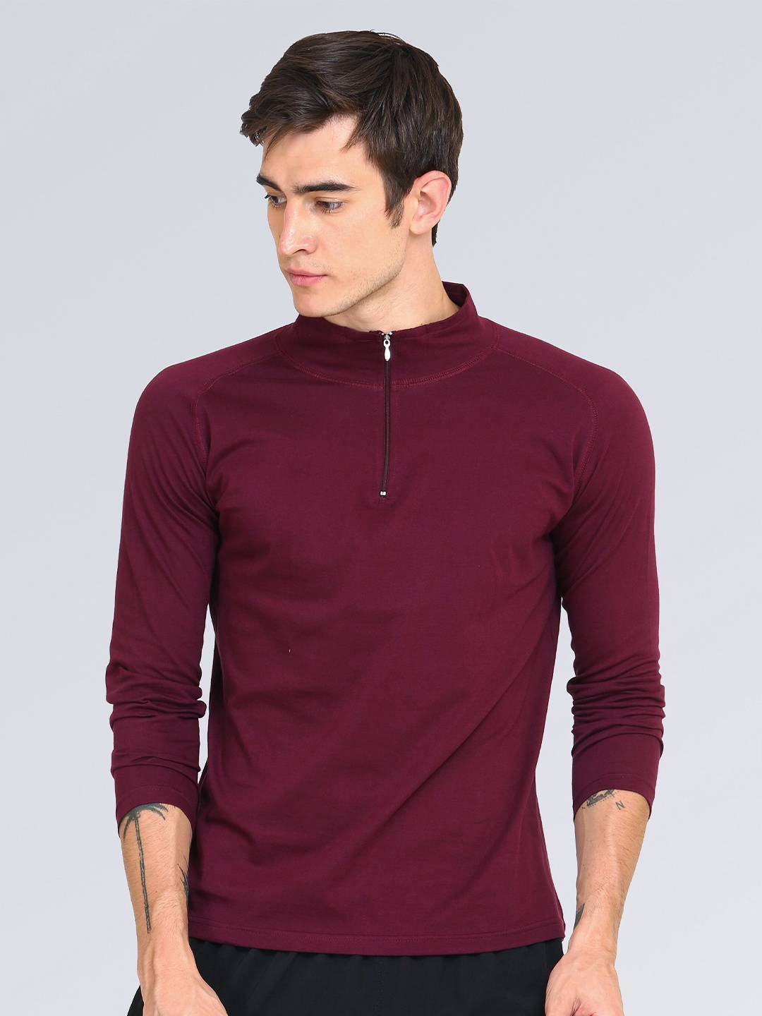 

appulse Men High Neck Raglan Sleeves Cotton T-shirt, Maroon