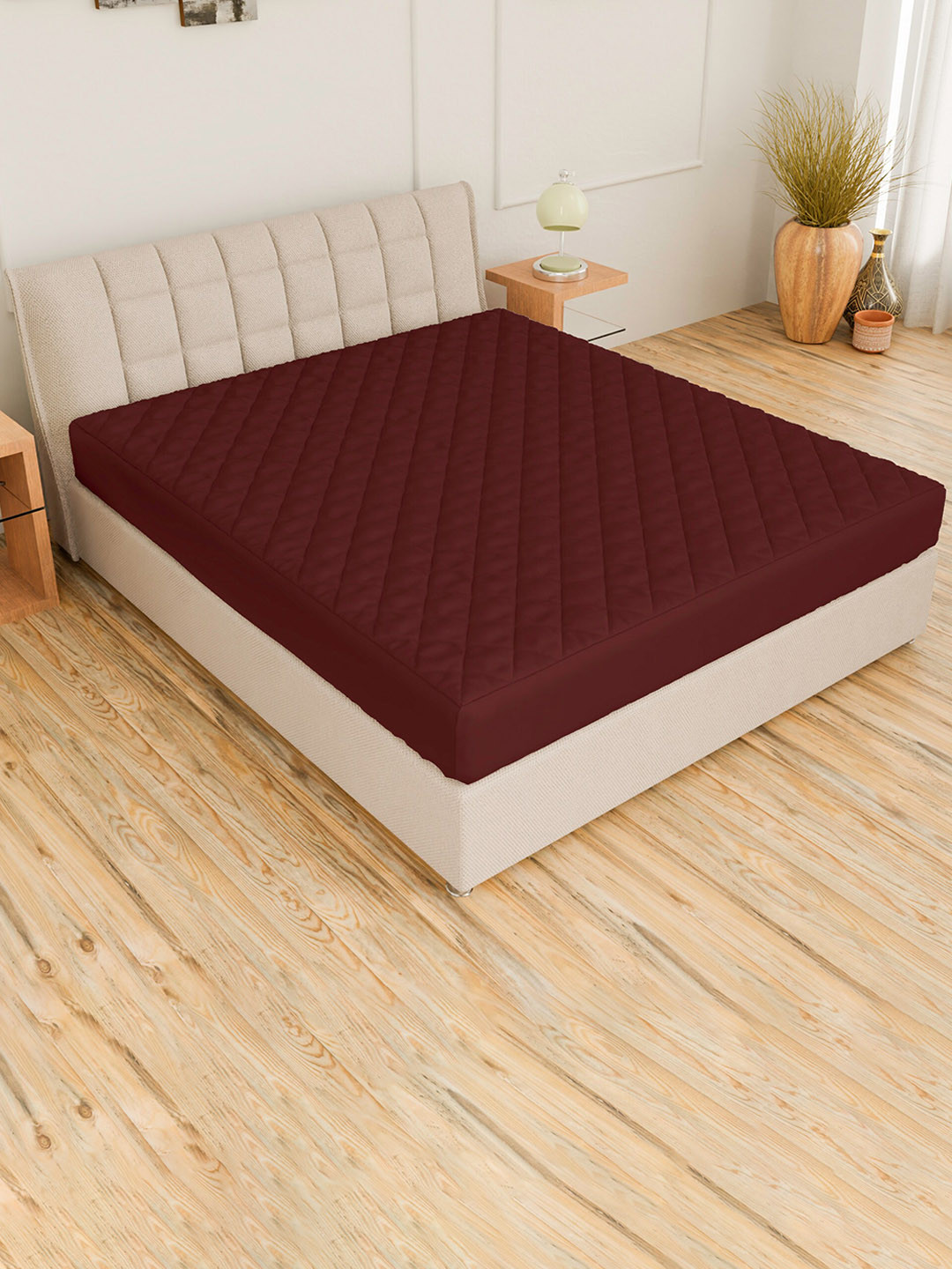 

CURIOUS LIFESTYLE Maroon Quilted Cotton King Size Fitted Water-Proof Mattress Protector