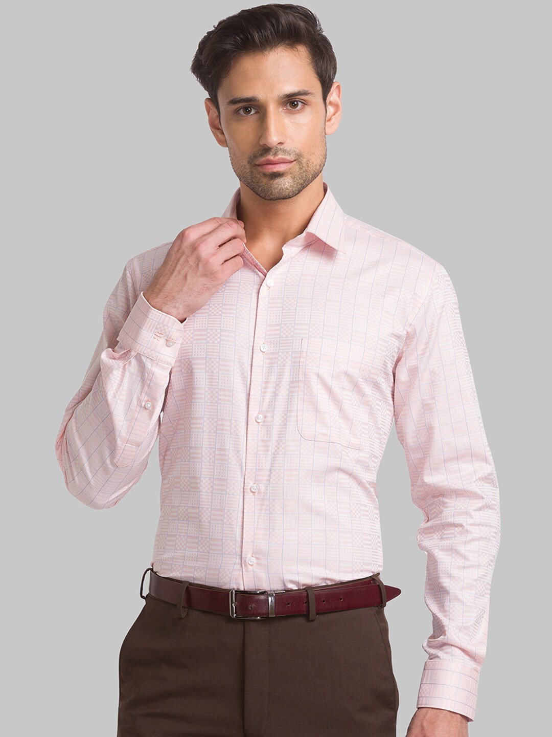 

Raymond Men Spread Collar Checked Cotton Shirts, Orange
