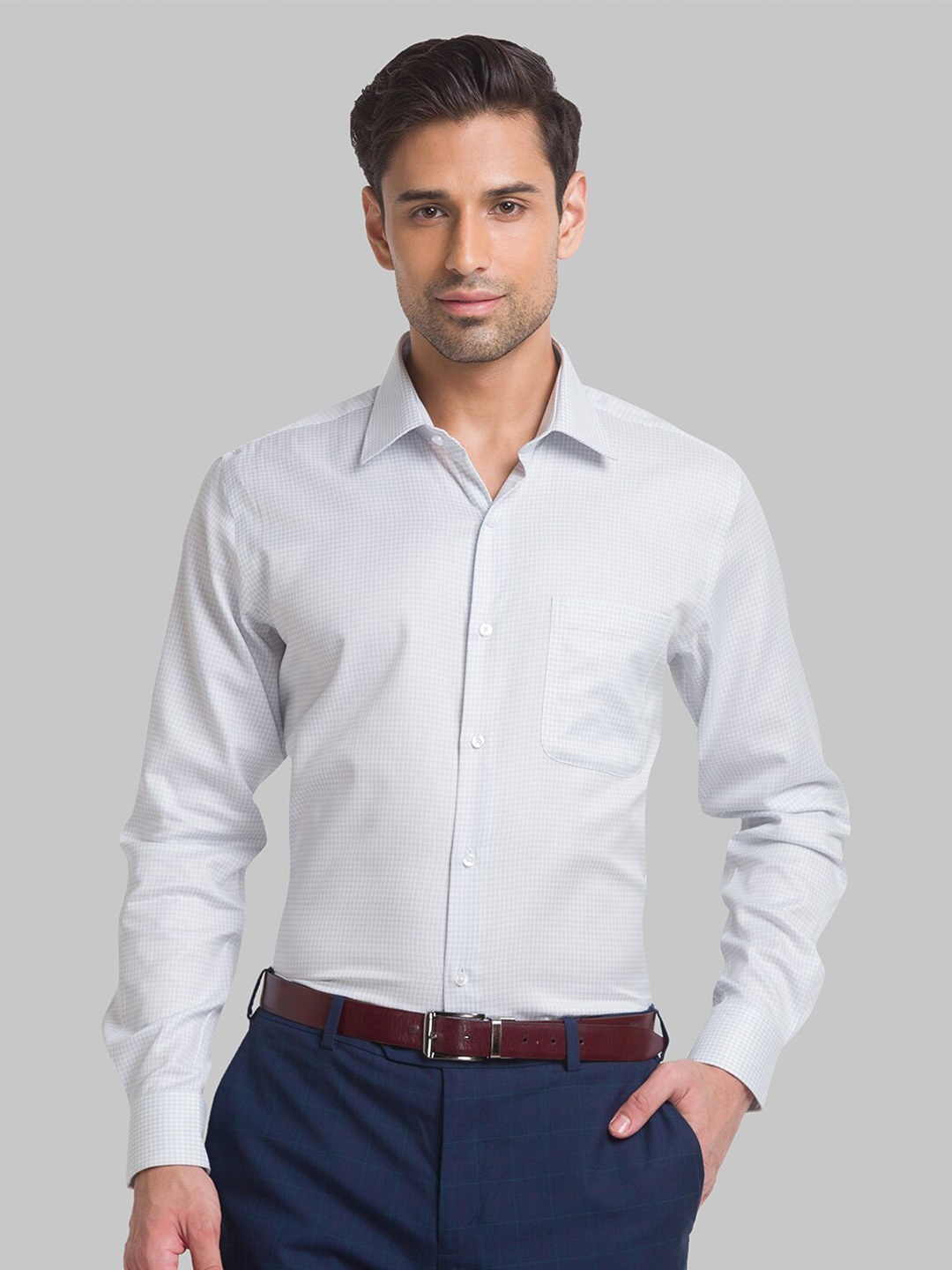 

Raymond Men Spread Collar Checked Cotton Shirt, Blue