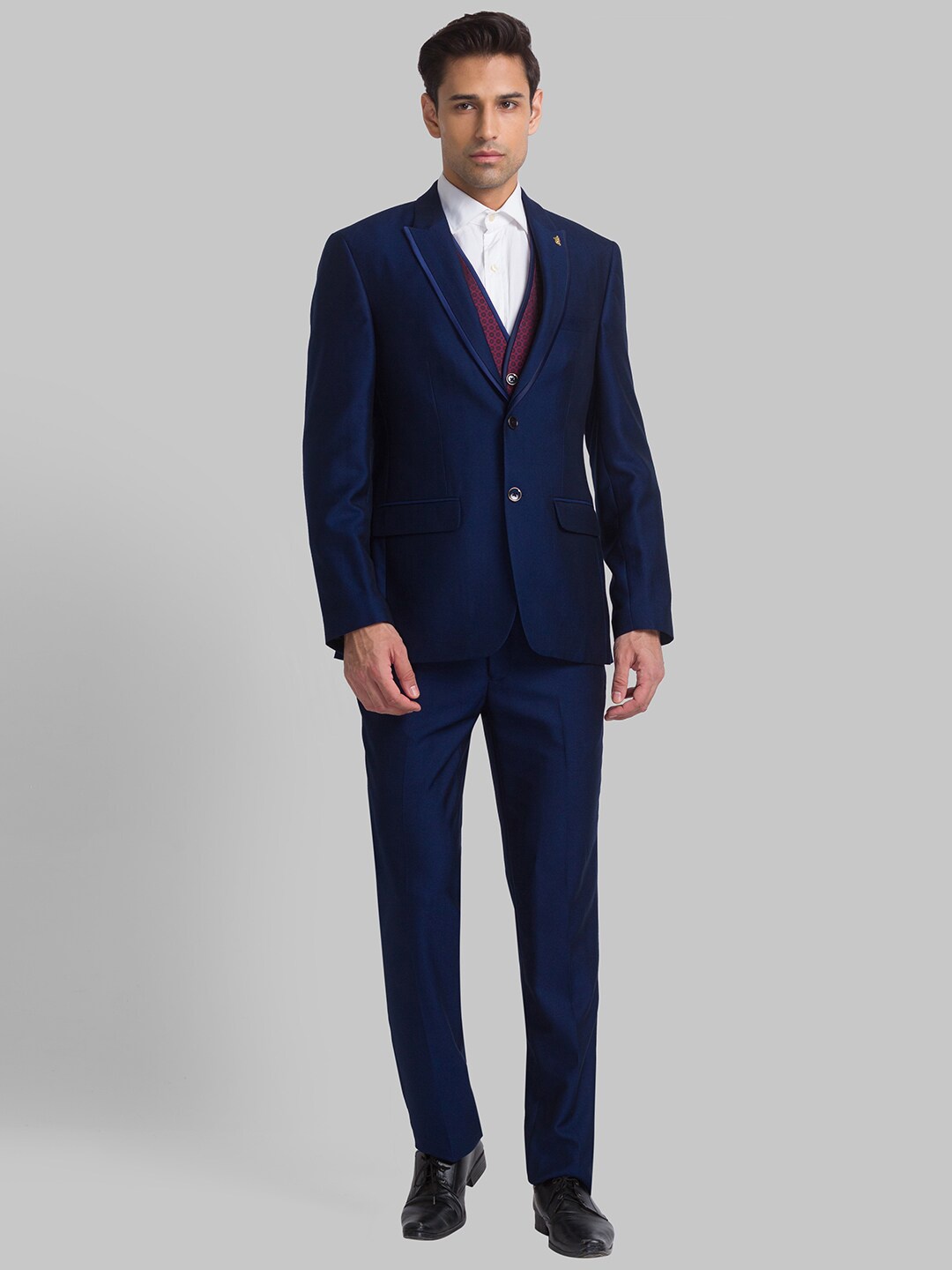 

Raymond Men Single-Breasted Three-Piece Formal Suit, Blue