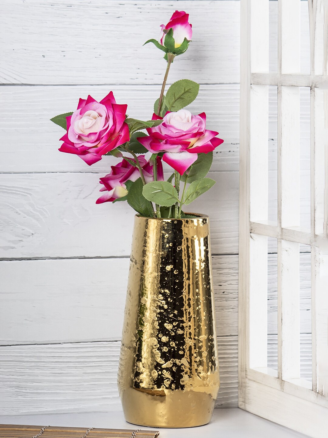 

MARKET99 Gold-Toned Ceramic Glossy Vase