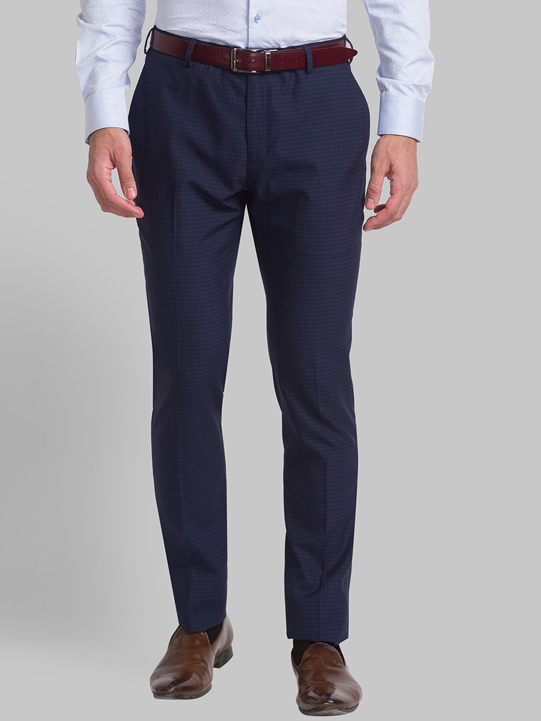 

Raymond Men Checked Regular Fit Mid-Rise Formal Trousers, Navy blue