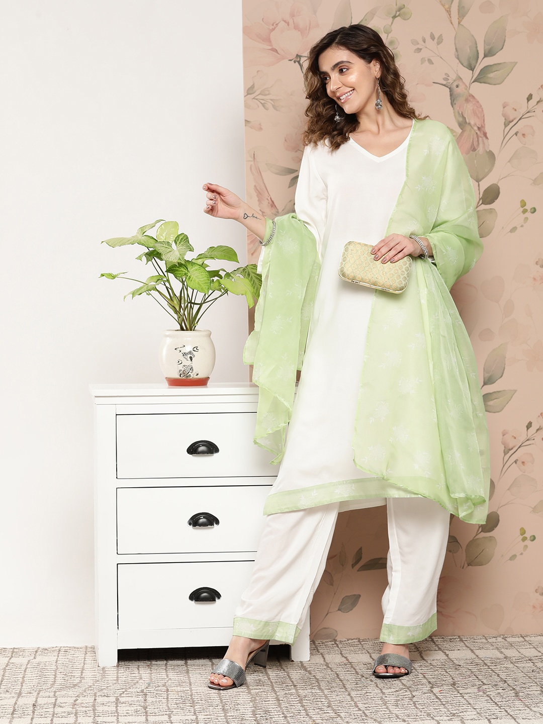 

InWeave Ethnic Motifs Printed Kurta With Trousers & With Dupatta, Cream