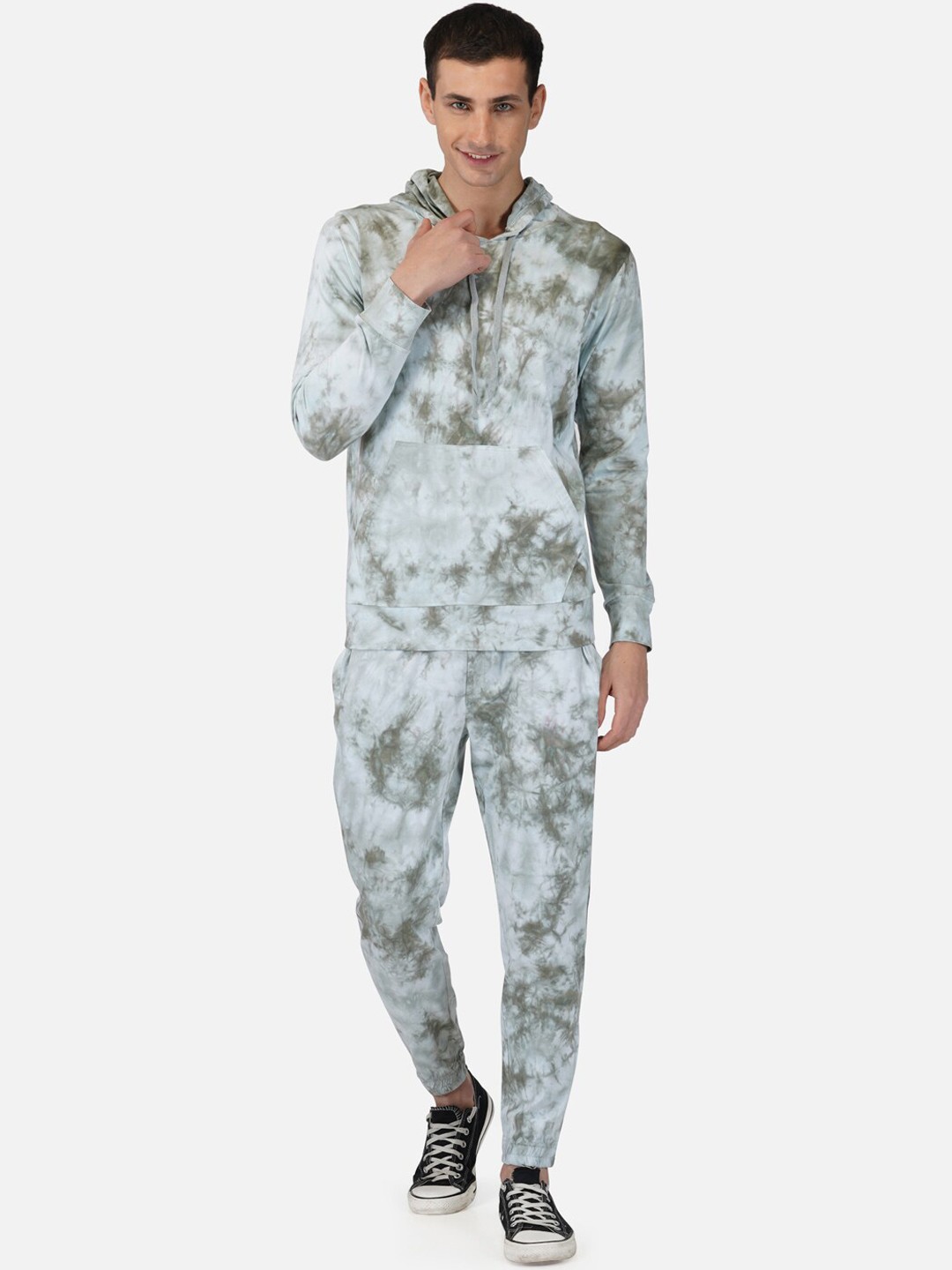 

Tinted Men Dyed Tie & Dye Pure Cotton Hooded Sweatshirt With Joggers, Black