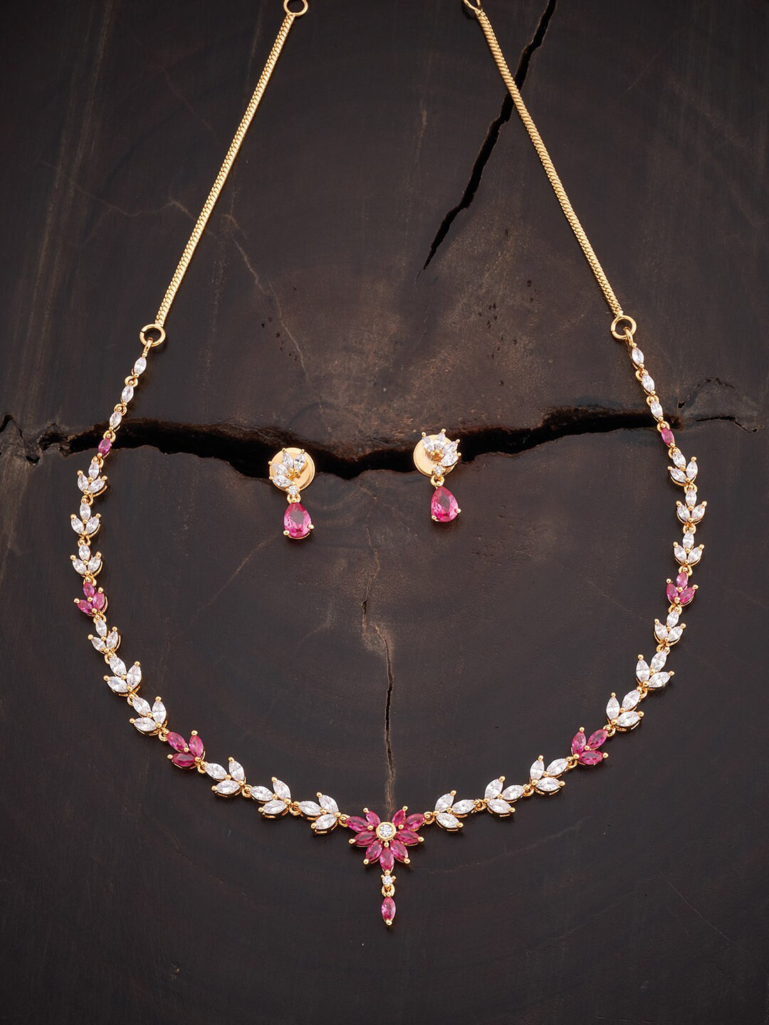 

Kushal's Fashion Jewellery Women Gold-Plated CZ-Studded & Beaded Jewellery Set