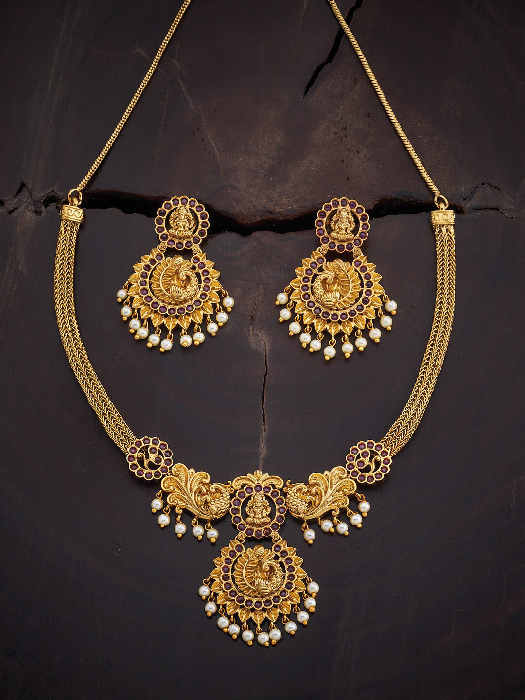 

Kushal's Fashion Jewellery Gold-Plated Stone-Studded & Beaded Antique Jewellery Set