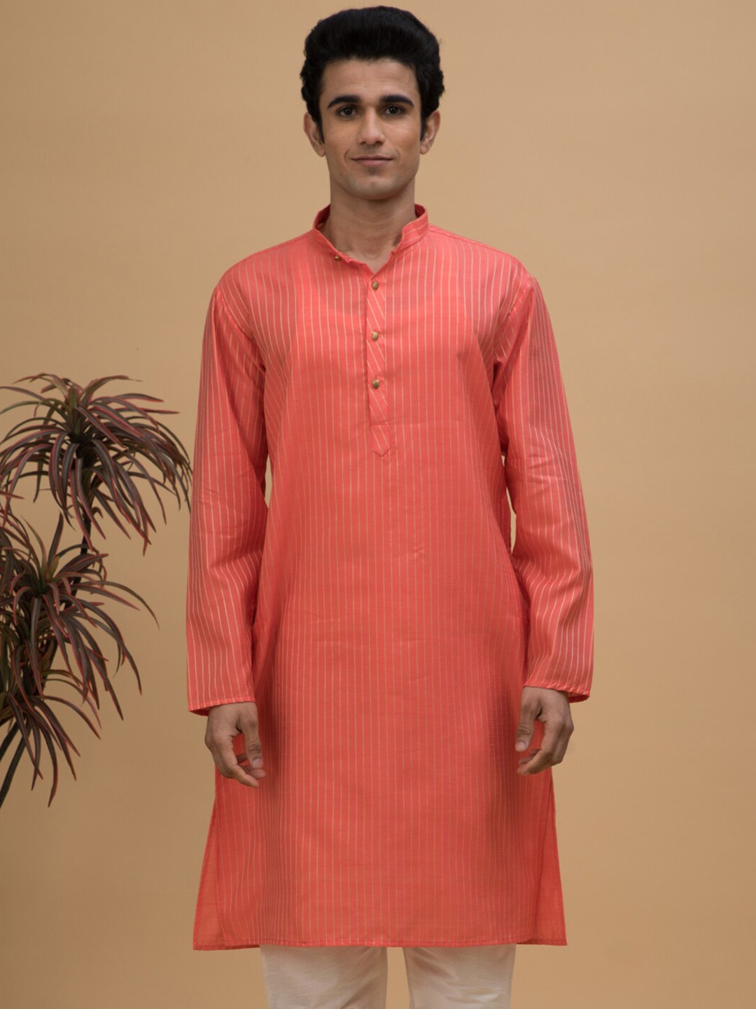 

NEUDIS Men Striped Dobby Handloom Kurta, Peach