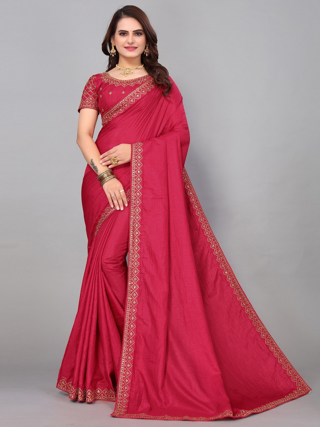 

KALINI Embroidered Zari Saree, Red
