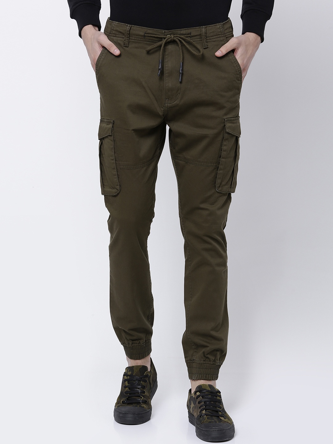 

LOCOMOTIVE Men Olive Green Slim Fit Solid Joggers
