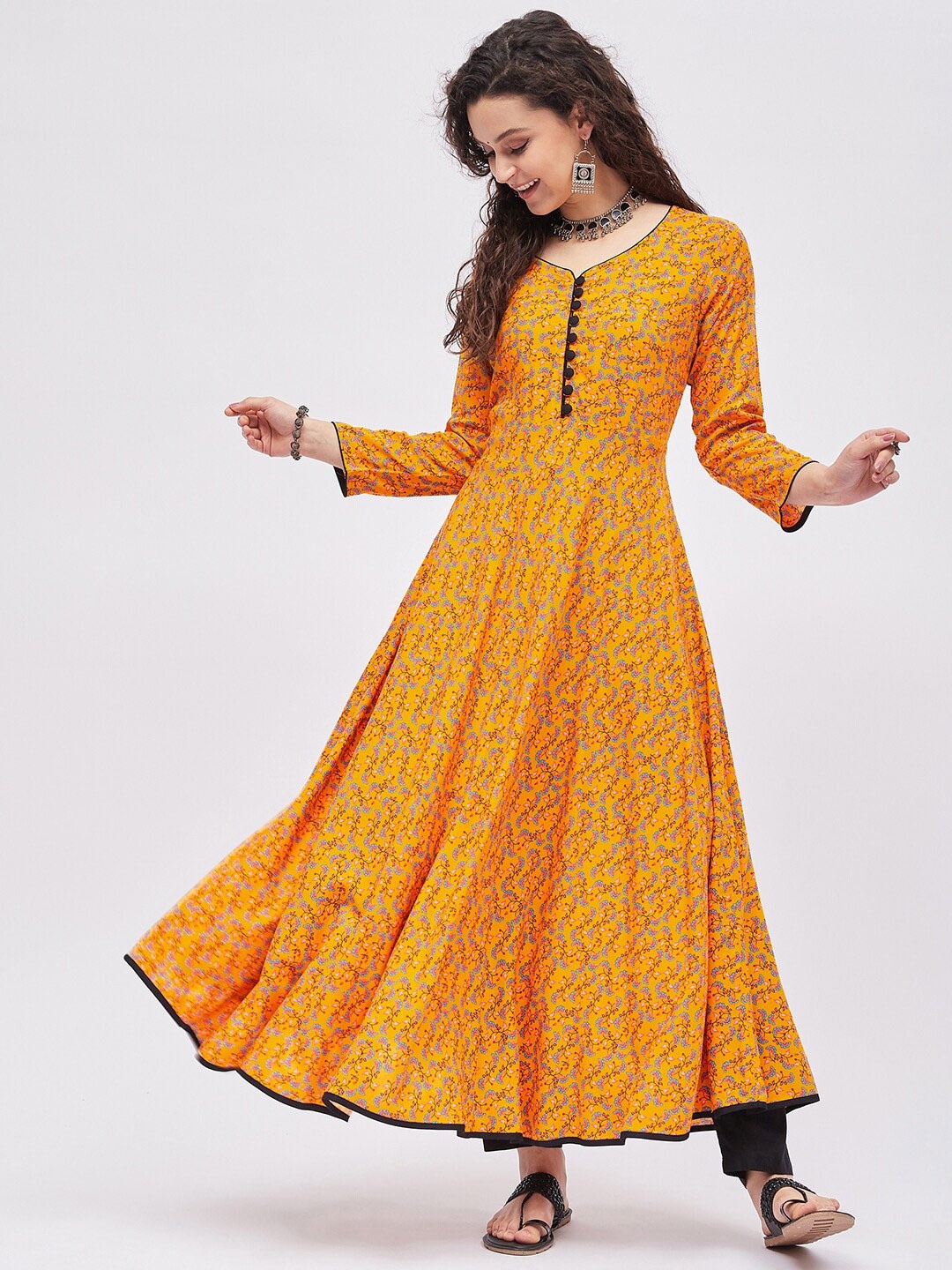 

Tissu Plus Size Floral Printed Floral Anarkali Kurta, Yellow