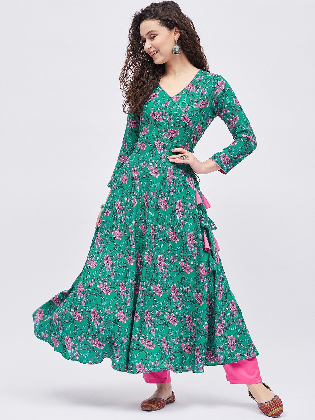 

Tissu Women Floral Printed Gotta Patti Angrakha Style Anarkali Kurta, Green