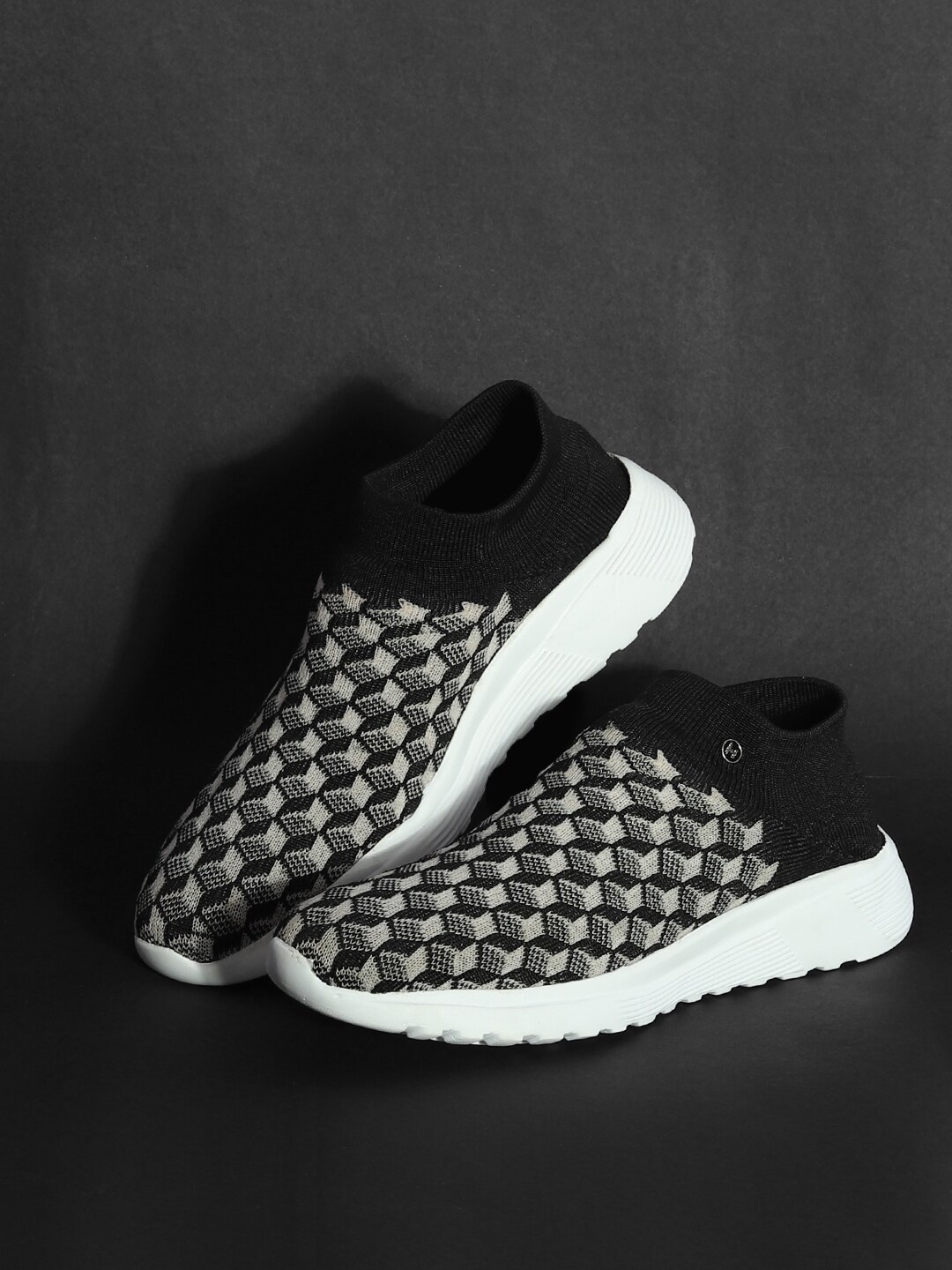 

JUMP USA Men Mesh Anti Odour Running Non-Marking Shoes, Grey
