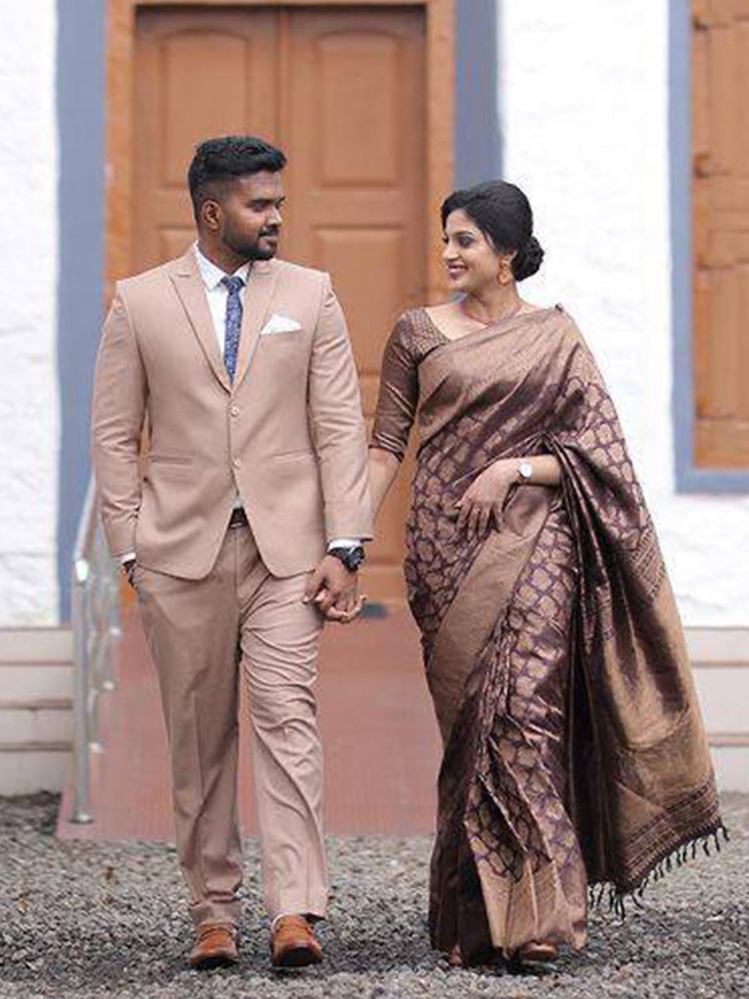 

TIEXA Woven Design Zari Pure Silk Banarasi Saree, Coffee brown
