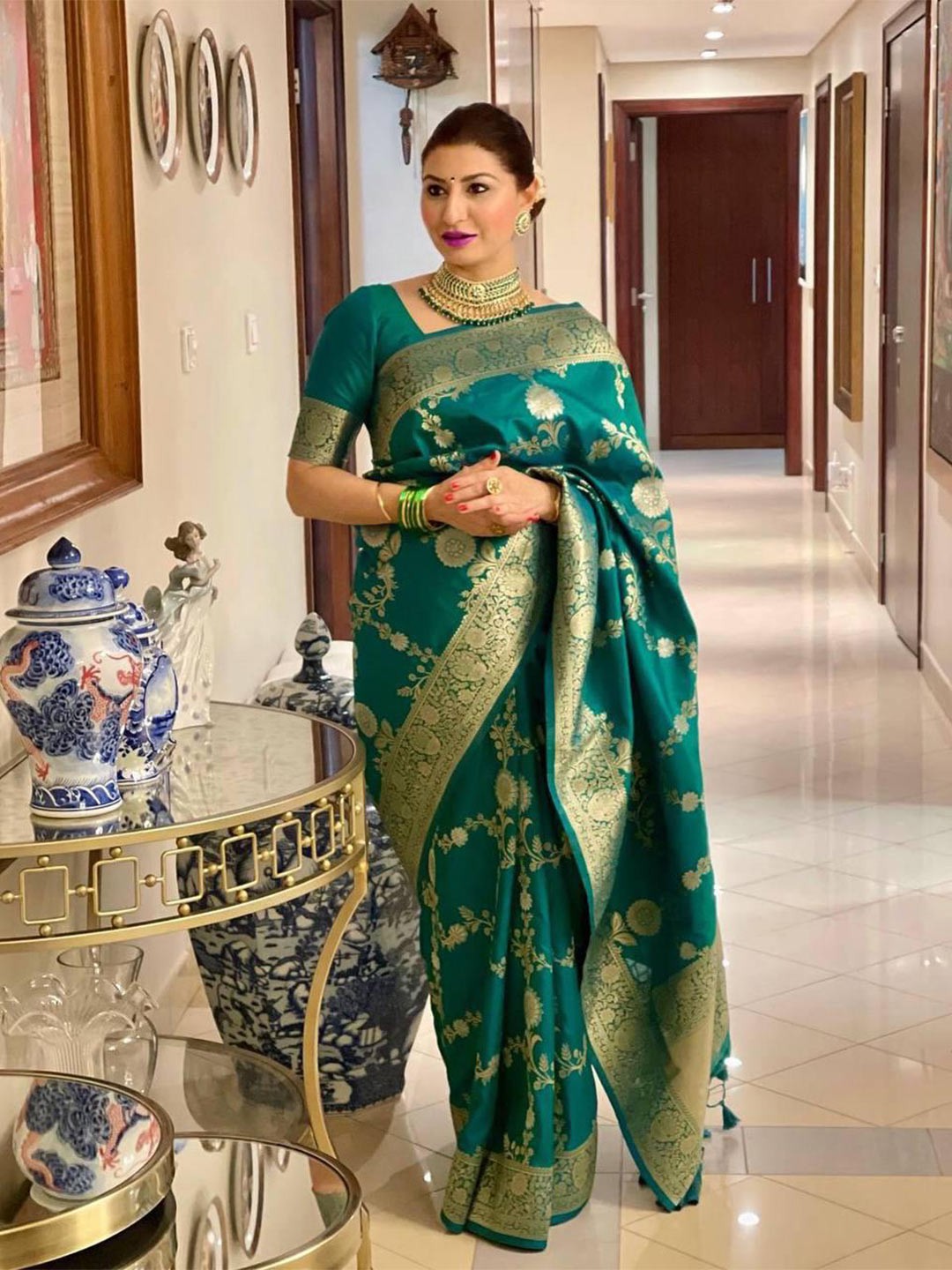 

TIEXA Woven Design Zari Pure Silk Banarasi Saree, Green