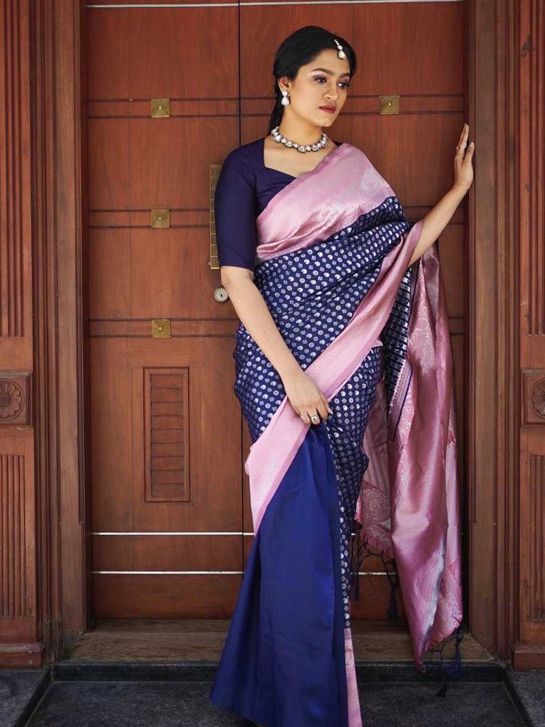 

TIEXA Ethnic Motif Woven Design Zari Pure Silk Banarasi Saree, Blue