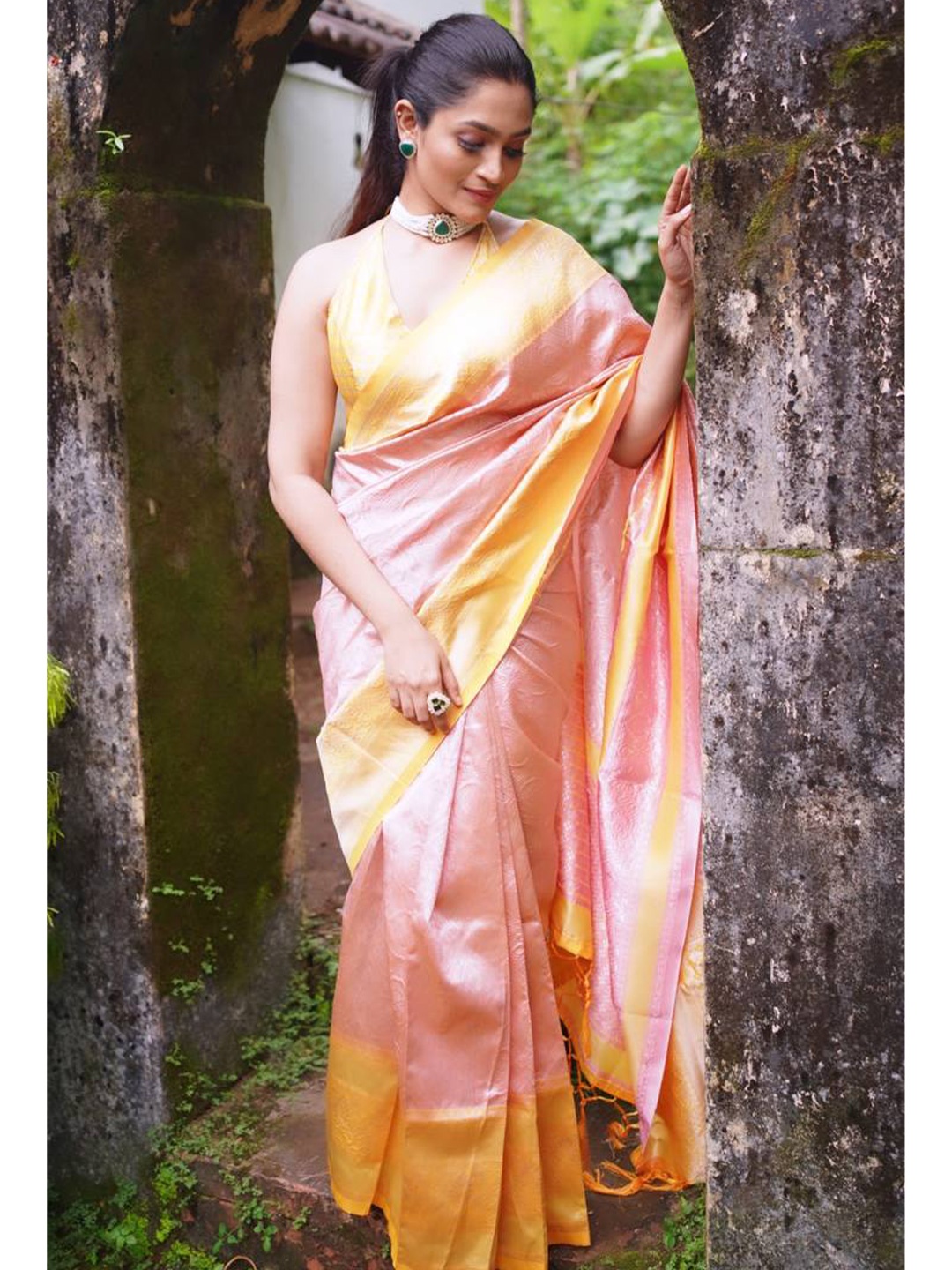 

TIEXA Ethnic Motif Woven Design Zari Pure Silk Banarasi Saree, Pink