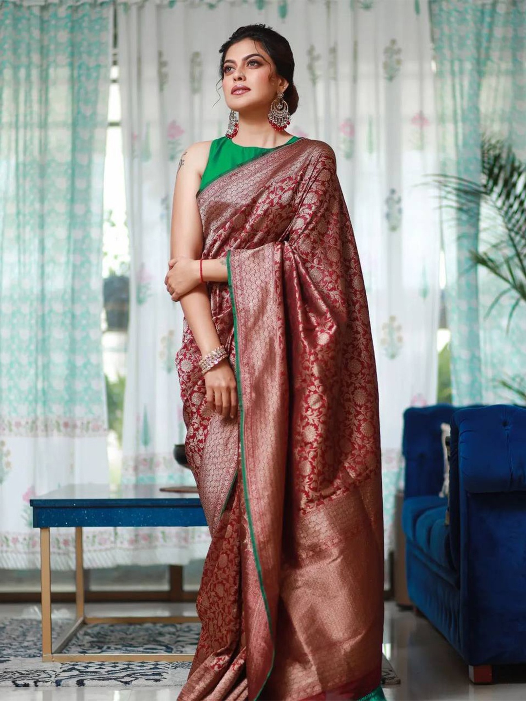 

TIEXA Ethnic Motif Woven Design Zari Pure Silk Banarasi Saree, Maroon