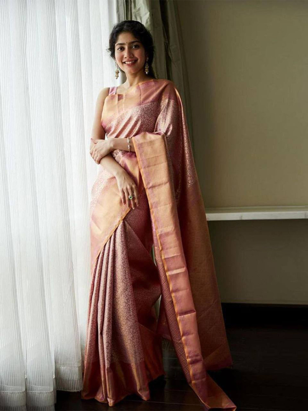 

TIEXA Ethnic Motif Woven Design Zari Pure Silk Banarasi Saree, Cream