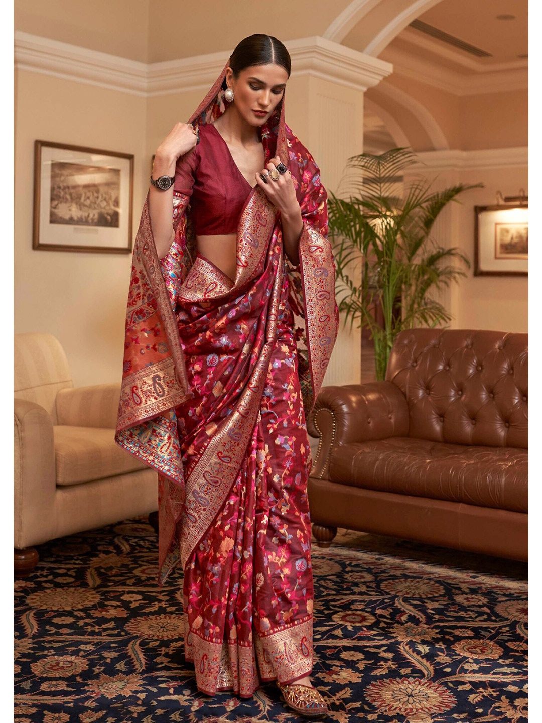 

Ekta Textiles Woven Design Zari Banarasi Saree, Maroon