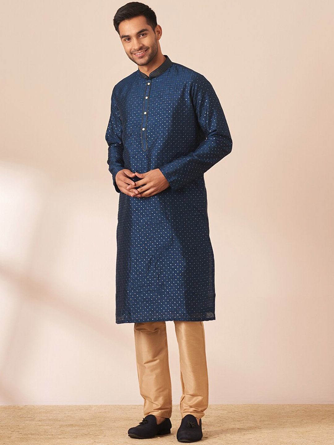 

Manyavar Men Woven Design Straight Kurta with Churidar, Navy blue