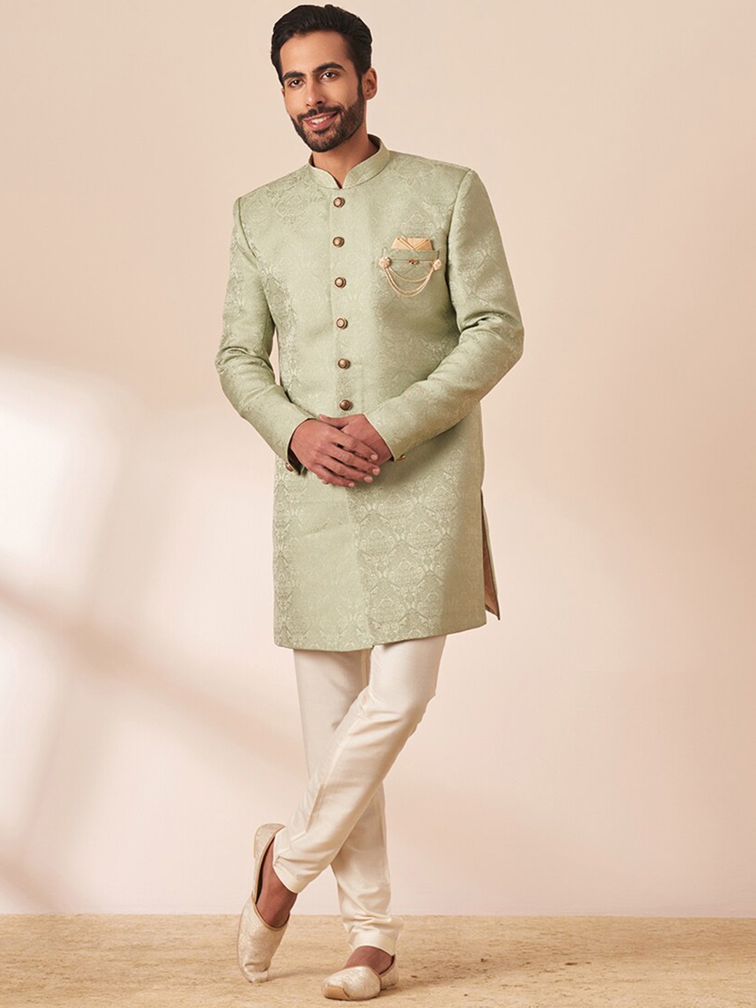 

Manyavar Men Self-Design Sherwani Set, Green