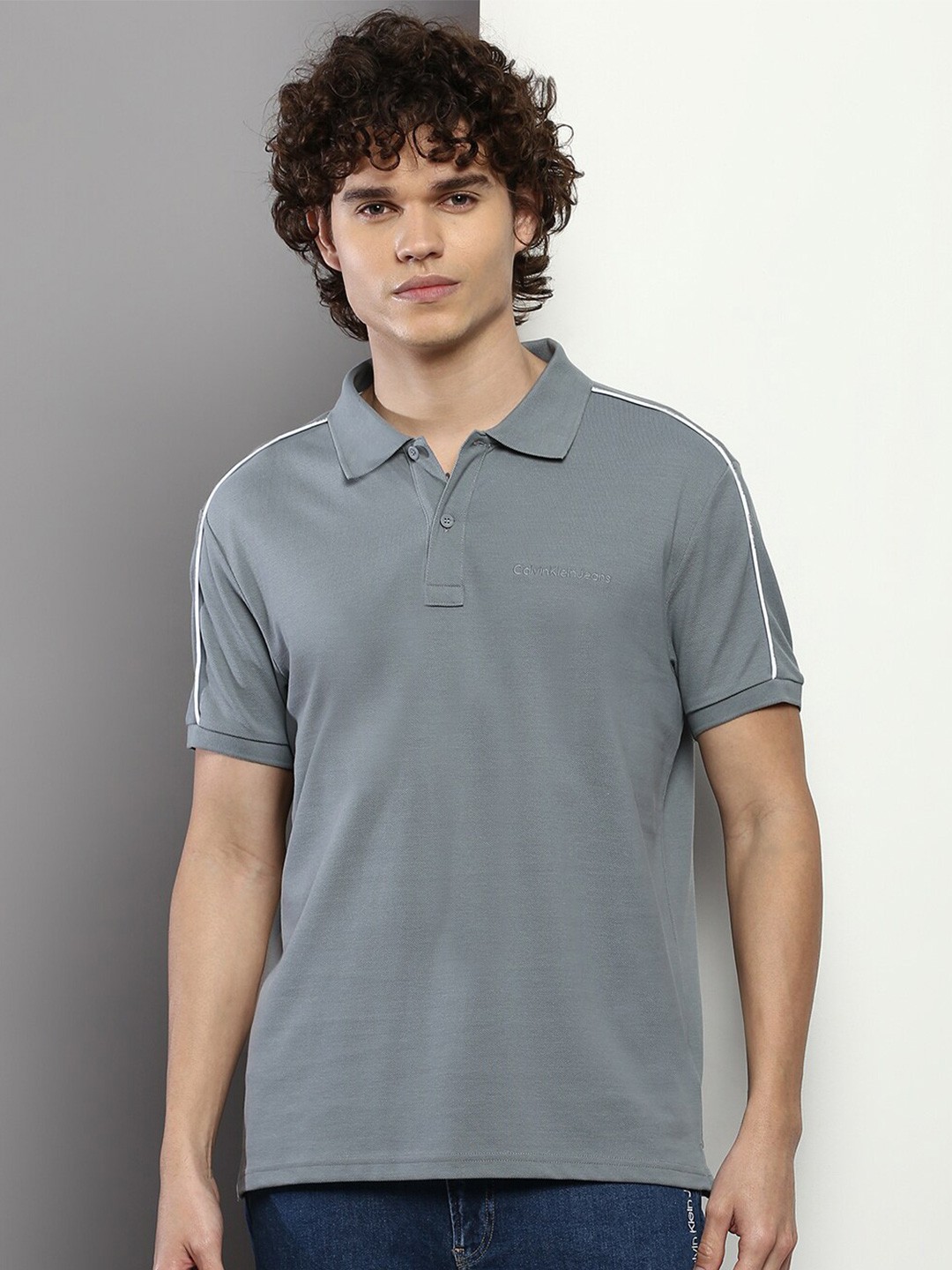 

Calvin Klein Jeans Men Polo Collar Cotton T-shirt, Grey