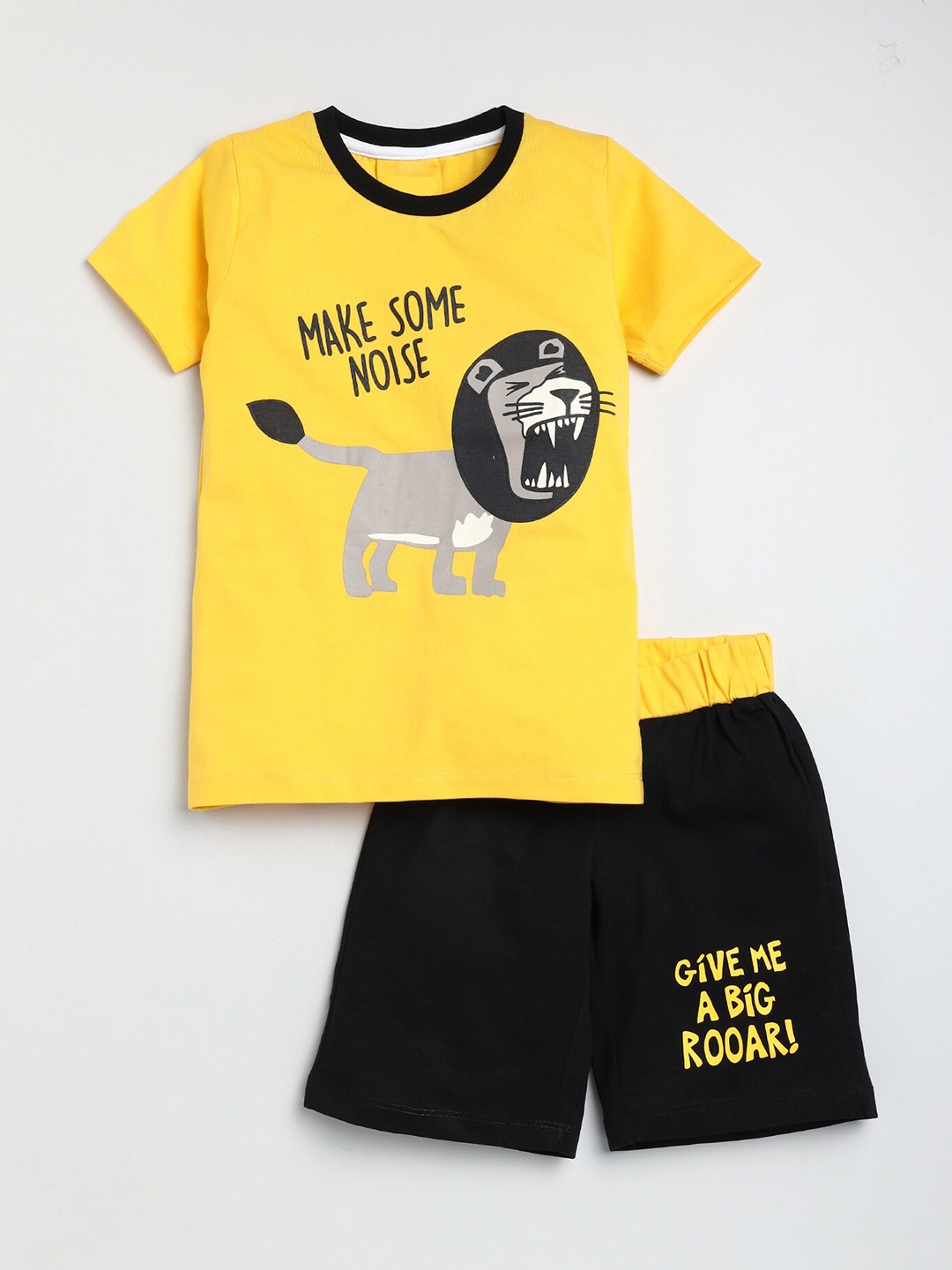 

YK Boys Printed T-shirt With Shorts, Yellow