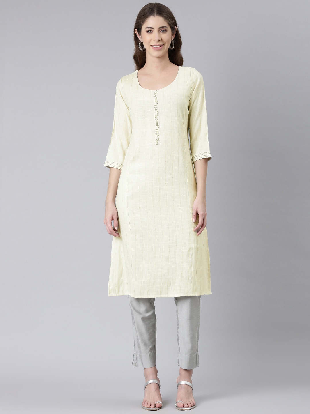

ETIQUETTE Woven Design Thread Work Straight Kurta, Green