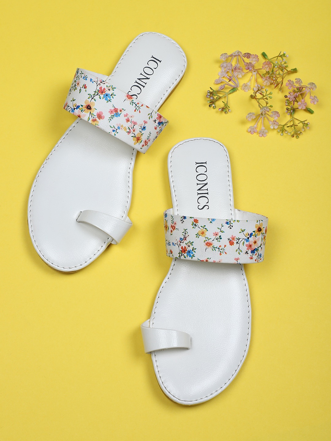 

ICONICS Women Printed One Toe Flats, White
