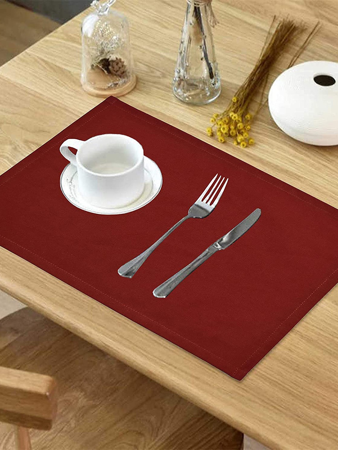 

Homitecture 4 Pieces Red Heat Resistant Cotton Table Placemats