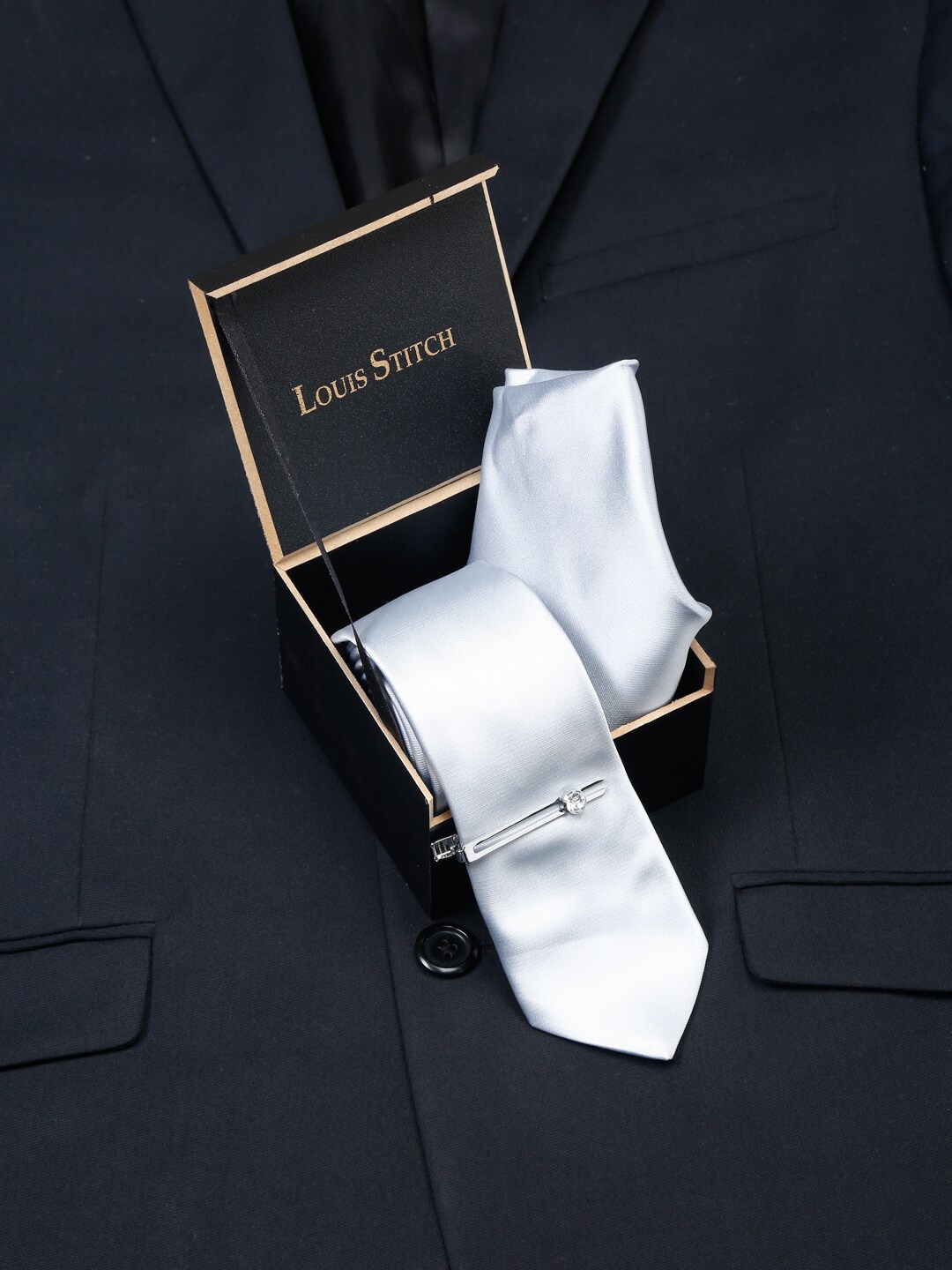 

LOUIS STITCH Men Italian Silk Necktie Accessories Gift Set, Silver