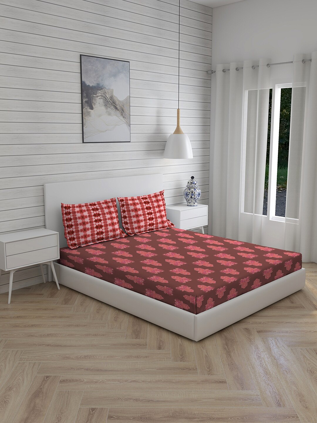

Boutique Living India Maroon & Pink Ethnic Motifs 150 TC King Bedsheet with 2 Pillow Covers