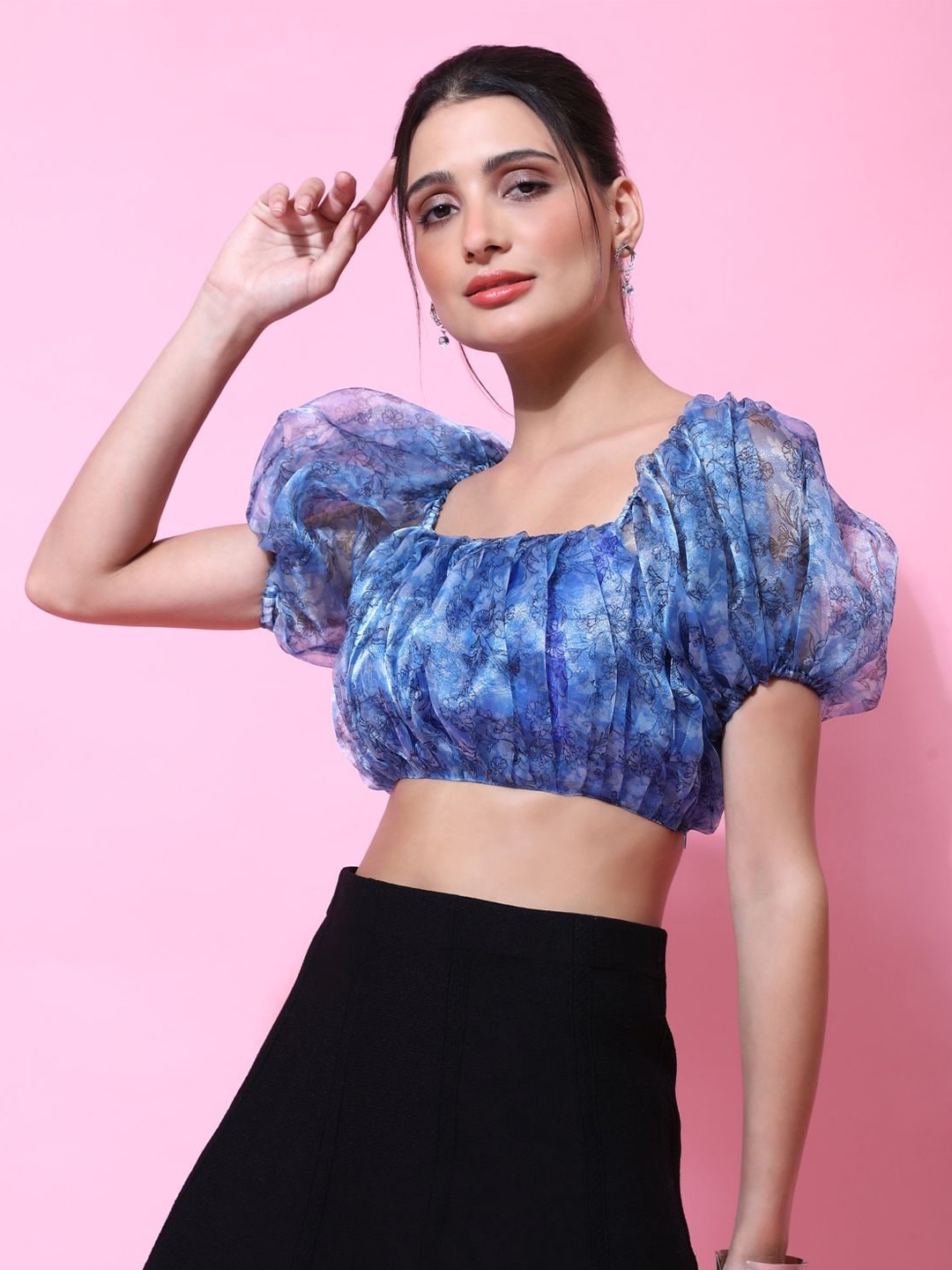 

Phenav Blue Floral Print Blouson Top